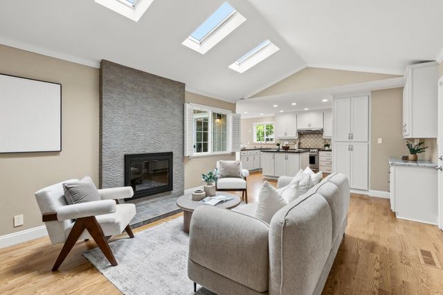 6079 Castello Drive, San Jose, CA 95120