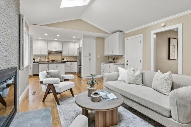 6079 Castello Drive, San Jose, CA 95120