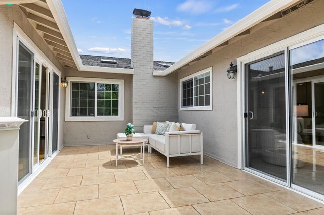 6079 Castello Drive, San Jose, CA 95120