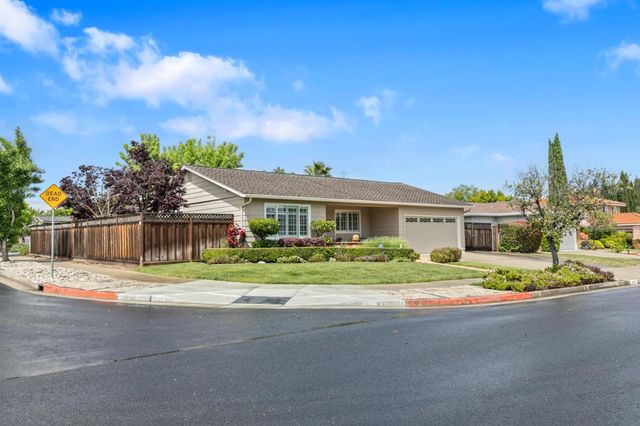 6079 Castello Drive, San Jose, CA 95120