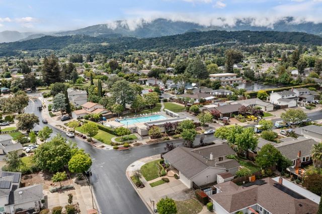 6079 Castello Drive, San Jose, CA 95120