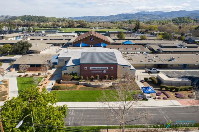 6079 Castello Drive, San Jose, CA 95120