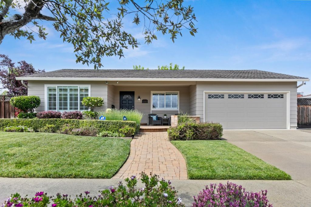 6079 Castello Drive, San Jose, CA 95120