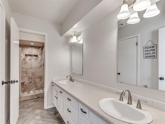 3513 Wynn Circle, Edmond, OK 73013