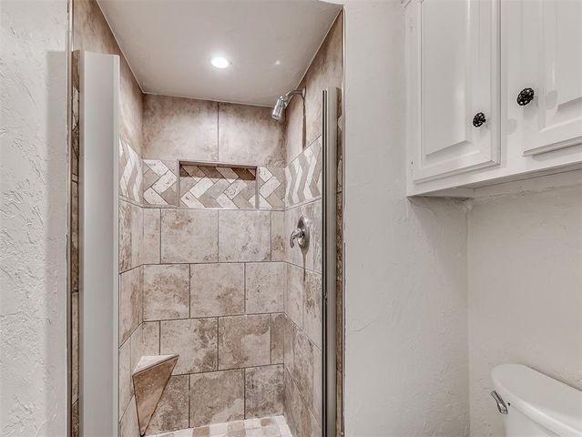 3513 Wynn Circle, Edmond, OK 73013