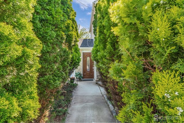 12 Jacobson Street, Sayreville, NJ 08872