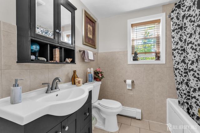 12 Jacobson Street, Sayreville, NJ 08872
