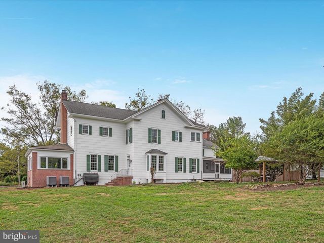 1302 WINCHESTER PIKE, Front Royal, VA 22630