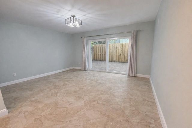 809 W Oakland Park Blvd K4, Oakland Park, FL 33311