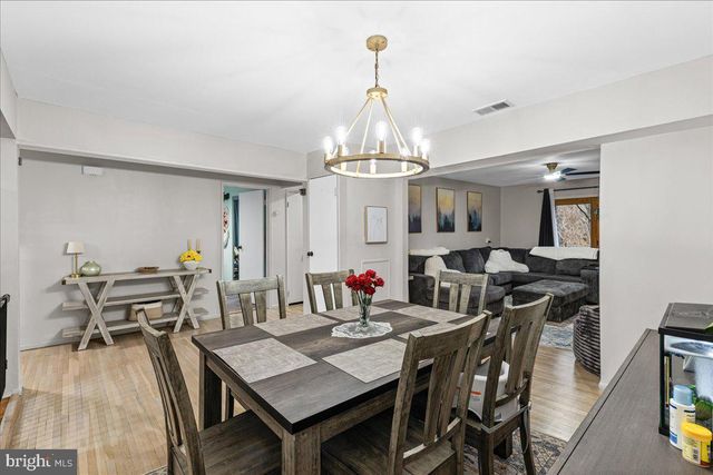 2116 SILVER CT, Hamilton, NJ 08690