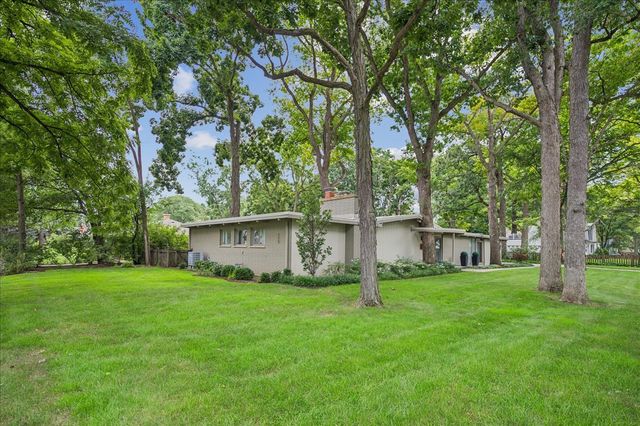 286 Avon Avenue, Northfield, IL 60093