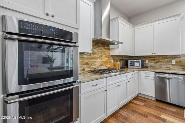 4135 AVALON Circle, Jacksonville Beach, FL 32250