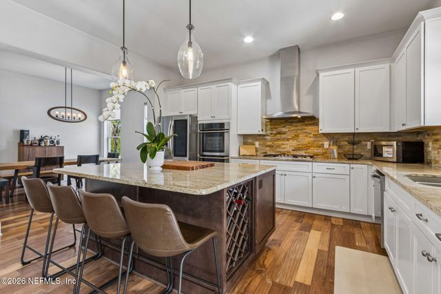 4135 AVALON Circle, Jacksonville Beach, FL 32250