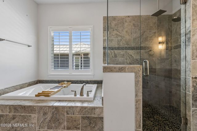 4135 AVALON Circle, Jacksonville Beach, FL 32250
