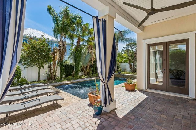 4135 AVALON Circle, Jacksonville Beach, FL 32250
