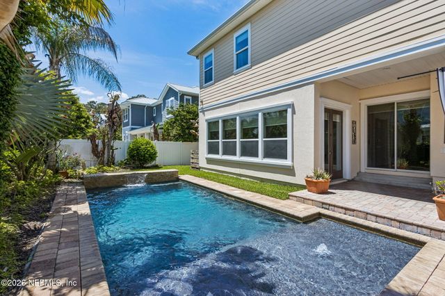 4135 AVALON Circle, Jacksonville Beach, FL 32250