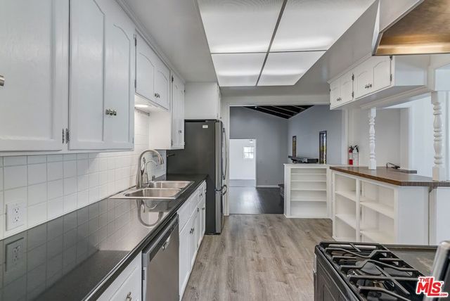 4905 Coolidge Avenue, Culver City, CA 90230