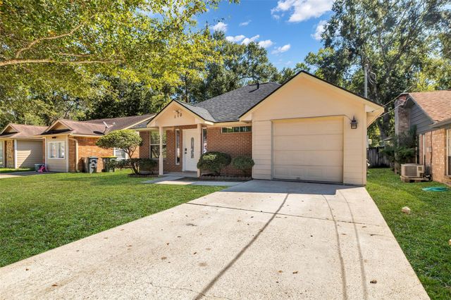 110 Oakmont Drive, Conroe, TX 77301