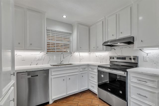 110 Oakmont Drive, Conroe, TX 77301