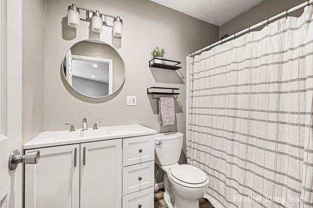 263 Cedar Street Ne, Cedar Springs City, MI 49319