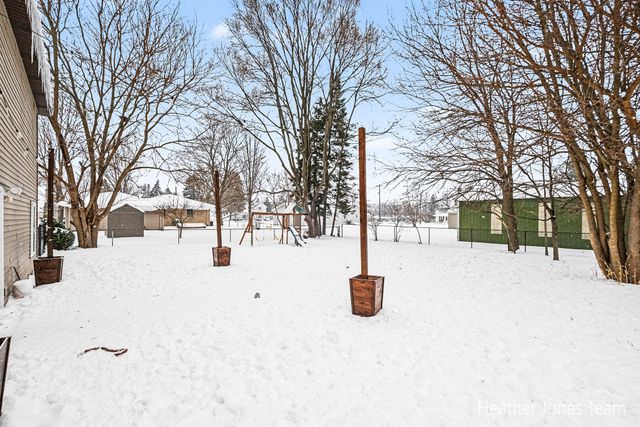 263 Cedar Street Ne, Cedar Springs City, MI 49319