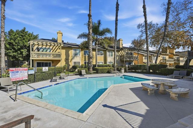 145 W El Norte Pkwy 112, Escondido, CA 92026