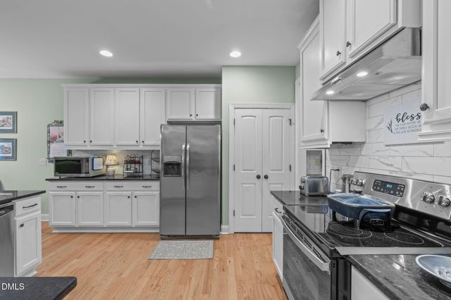 2704 Blueridge Lake Drive, Fuquay Varina, NC 27526