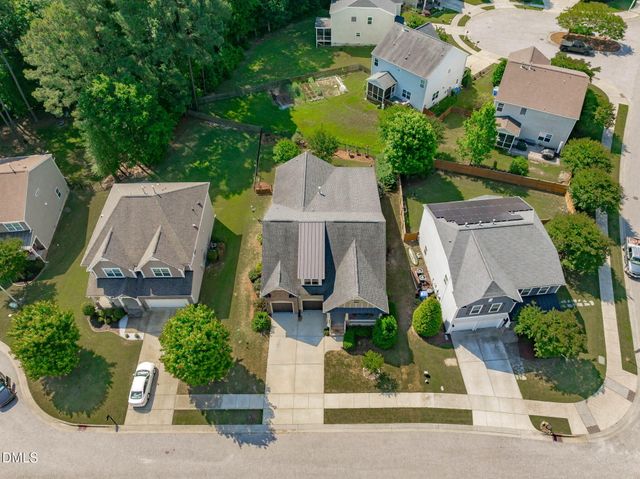 2704 Blueridge Lake Drive, Fuquay Varina, NC 27526