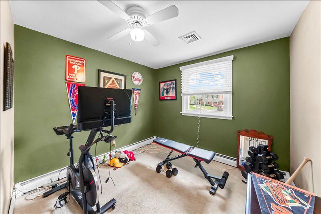 16 GROVE LN, Broomall, PA 19008