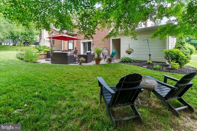 16 GROVE LN, Broomall, PA 19008