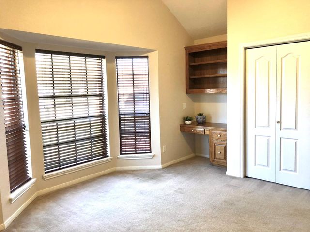 106 Stony Point Court, Clute, TX 77531