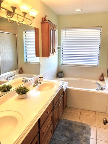 106 Stony Point Court, Clute, TX 77531