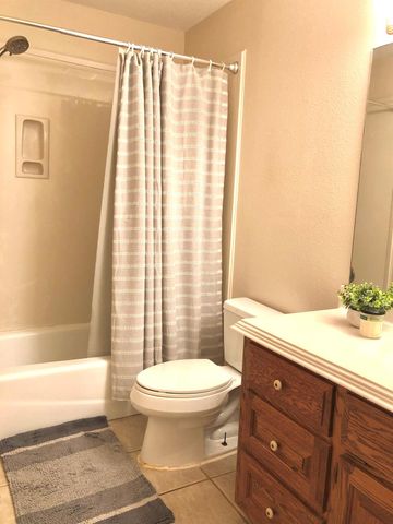 106 Stony Point Court, Clute, TX 77531