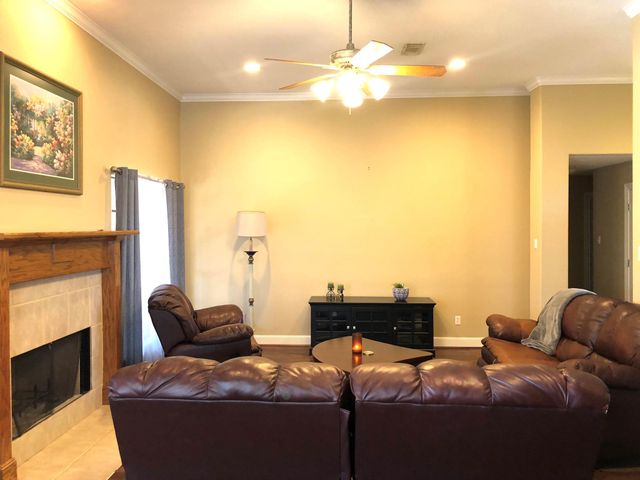 106 Stony Point Court, Clute, TX 77531