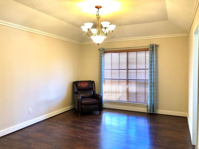 106 Stony Point Court, Clute, TX 77531