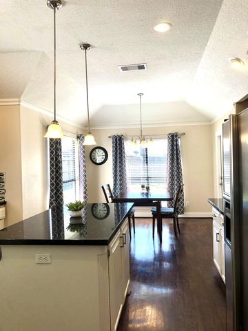 106 Stony Point Court, Clute, TX 77531