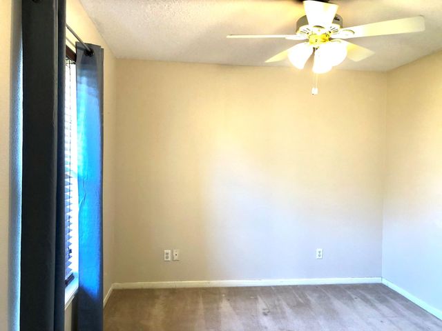 106 Stony Point Court, Clute, TX 77531