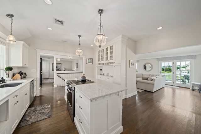 17 Roberts Drive, Scituate, MA 02066