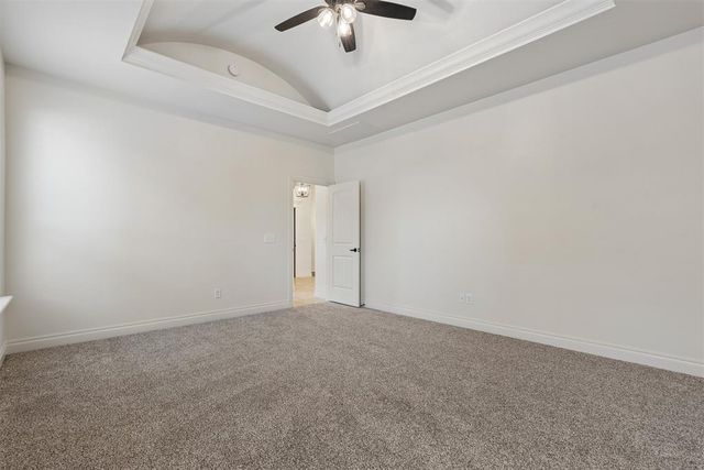 5613 St James Place, Oklahoma City, OK 73179
