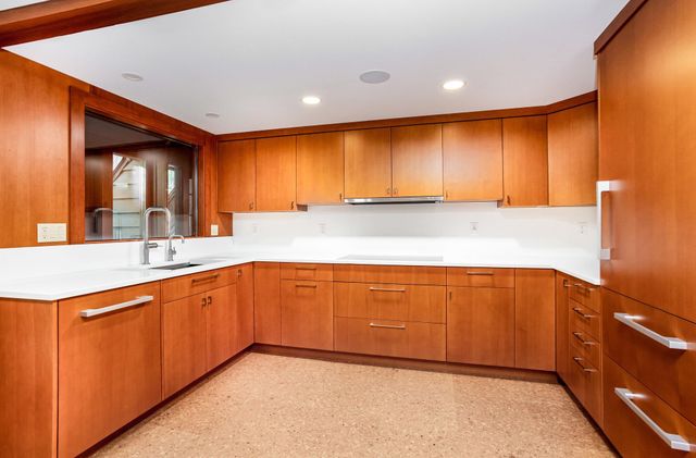 11 Snowfield Court, Midland, MI 48640