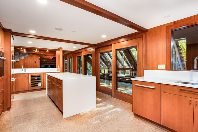 11 Snowfield Court, Midland, MI 48640
