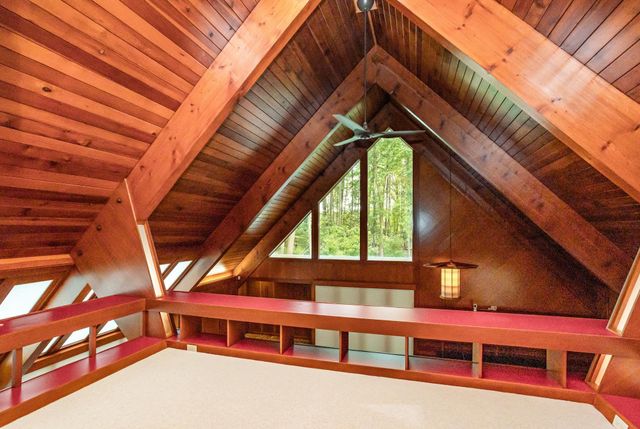 11 Snowfield Court, Midland, MI 48640