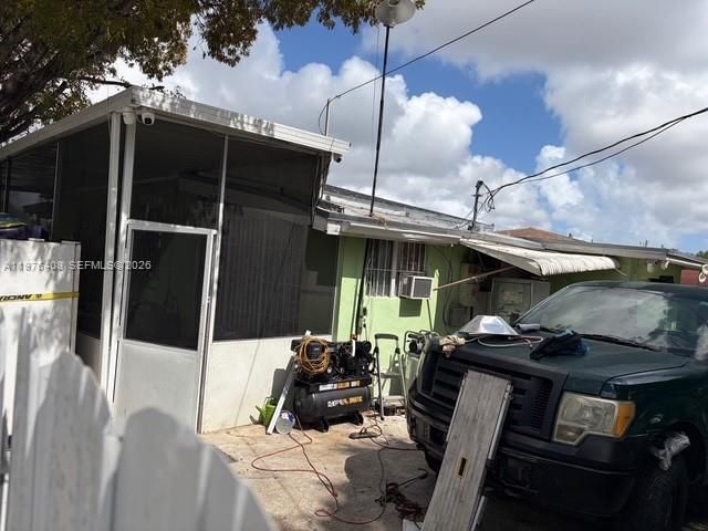 2994 NW 101st St, Miami, FL 33147