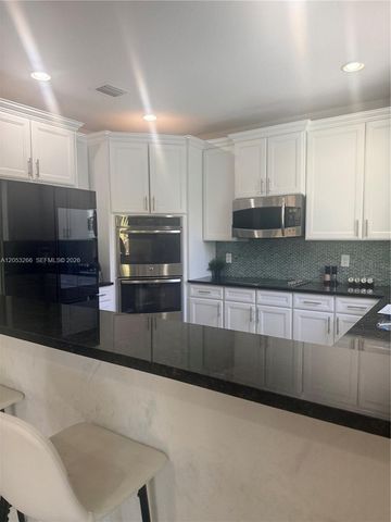 10057 NW 88th Terrace, Doral, FL 33178