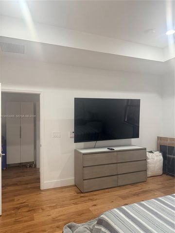 10057 NW 88th Terrace, Doral, FL 33178