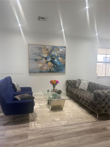 10057 NW 88th Terrace, Doral, FL 33178