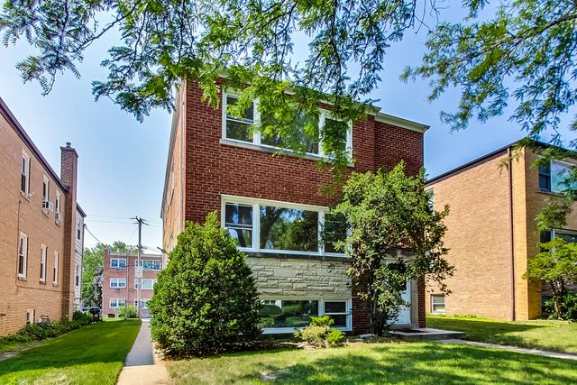 4821 Crain Street 1, Skokie, IL 60077