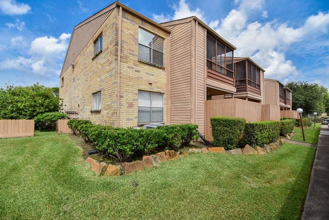 10555 Turtlewood Court 1716, Houston, TX 77072