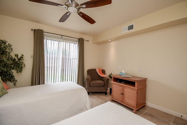 10555 Turtlewood Court 1716, Houston, TX 77072