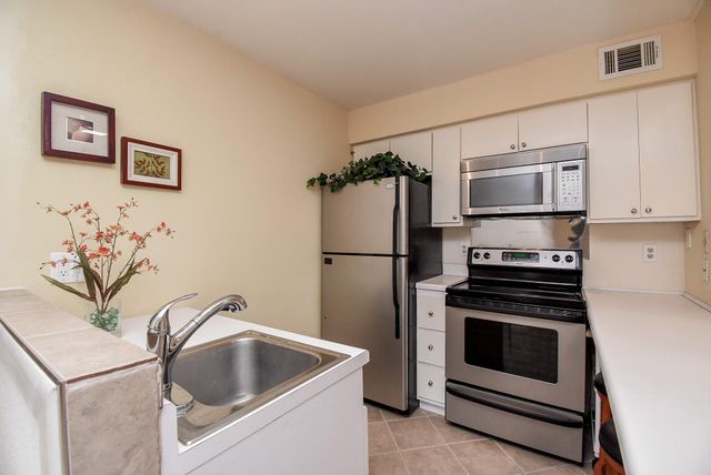10555 Turtlewood Court 1716, Houston, TX 77072